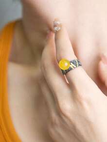 1pc High-Quality Natural Amber Ring, Honey Yellow S925 Silver Black Gold Ring, Ins Luxurious Design, Warm Honey Yellow Amber, Black Gold Retro Stylish Contrast, Delicate Adjustable Open Ring, Niche Designer Piece, Daily Accessory, Gift For Girlfriend/Best Friend. Natural Gemstone Color Varies