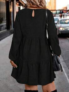 Plus Size Women's Black V-Neck Long Sleeve Dress, Solid Color Pullover Knee-Length A-Line Dress, Soft Corduroy Fabric, Casual & Elegant, Suitable For Daily Wear, School Season, Collegiate Style - Black - View 4