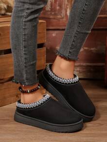 1 Pair Teenage Girls' Winter Solid Color Fashion Low-Top Snow Boots, Thick Warm Slip-On House Slippers For Indoor & Outdoor Wear, Warm & Comfortable - Black - View 6