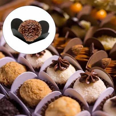 50 pièces Plateaux d'emballage pour chocolat, boîtes d'espacement en papier blanc et noir, emballage pliant en forme de fleur pour base de bonbons et desserts pour mariage, anniversaire, fournitures de fête