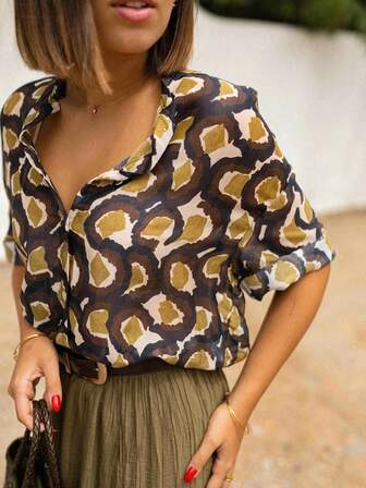 Women's Retro Slimming Fashion Casual Geometric Print Shirt