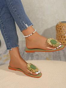 新款女士凉鞋，绿色女士平底凉鞋，纯色仙女风可爱PU皮花朵贴花女士平底凉鞋，适合度假、海滩、派对、户外活动、春夏季穿着。圆头花朵贴花设计，纯色优雅女士时尚休闲风，法式浪漫风格，适合聚会、海滩约会、宴会、日常休闲穿着。露趾防滑轻便百搭平底拖鞋，饰有花朵图案。 - 綠色 - 查看 4