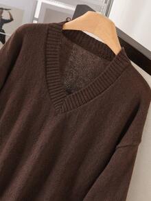 女士套装纯色 V 领长袖上衣和美人鱼裙优雅针织套装，宽松针织衫，适合通勤和街头风格 - 棕色 - 查看 4
