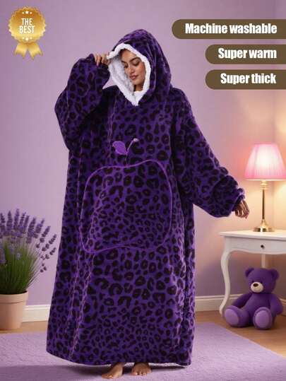 1 Set Women's Extra Large Purple Leopard Print Hooded Robe - Super Thick Warm Fleece Fabric With Sherpa Lining, Hooded With Apple Pocket, Machine Washable, Comfortable Loungewear For Home, Relaxation, Pajama Parties, And Cold Weather Outings Bathroom Decor