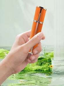 1-2个装旅行香水喷雾器 - 便携式可填充迷你古龙水喷雾器，哑光金属外壳，带内瓶，迷你防漏液体容器，旅行必备，海滩度假，返校季，商务出行。哑光迷你香水喷雾器 - 可填充，香水分装瓶，可填充香水喷雾瓶，迷你喷雾瓶，小巧口袋香水瓶 - 彩色 - 查看 2