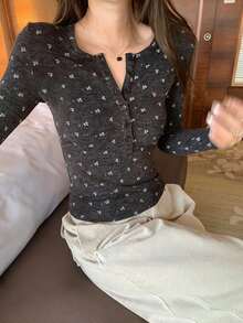 Women's Fitted Long Sleeve Ditsy Floral Henley Neck Knit Undershirt - Grey - View 8