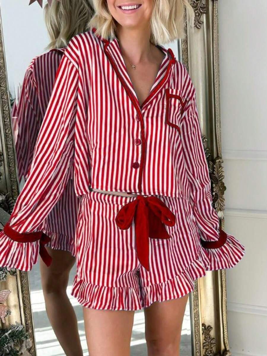 ¡Mejora tu estilo de ropa de estar por casa con nuestro conjunto de manga larga y pantalones cortos a rayas verdes en tallas S, M, L y XL - Rojo - Ver 1