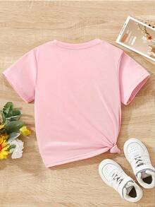 Esta nueva camiseta de manga corta para niñas, 100% algodón, luce modernos estampados de árbol de Navidad, informal y versátil. Confeccionada con un tejido suave y delicado con la piel, es suave con la piel sensible de tu hija, permitiéndole libertad de movimiento y comodidad durante reuniones familiares, actividades escolares o juegos al aire libre. - Rosa - Ver 2