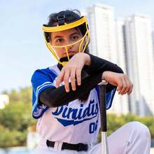 Dinictis - Máscara facial de softbol y béisbol, con visión amplia, ligera y cómoda, adecuada para todas las edades, protector de cabeza duradero y , en azul y multicolor - Morado - Ver 12