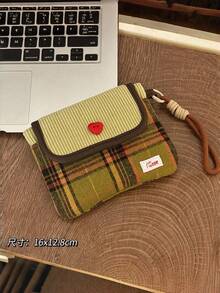 1个大容量便携式化妆品及杂物网格收纳袋，糖果系列迷你卫生巾收纳袋，多功能便携式收纳袋