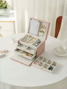JewelryStorageBoxLEDMirror 这款四层LED化妆镜配备珠宝宝石收纳空间和内置照明。它拥有三种照明模式、触控功能、便携式支架和可折叠的紧凑型镜框。内置1000mAh可充电电池，是一款便携式LED化妆镜，非常适合旅行携带。它是送给女性的理想礼物，也是情人节和母亲节的完美之选。 - 彩色 - 查看 6