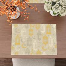 Manteles individuales y camino de mesa de lino para Ramadán (2/4/6/8 piezas) - Diseño de luna nueva con estrellas y farolillo Farnus, 12x18 pulgadas, adecuado para decoración del hogar, decoración de fiestas, reuniones festivas, decoración de Ramadán, cocina, restaurante, decoración de mesa de comedor del hogar - Multicolor - Ver 4