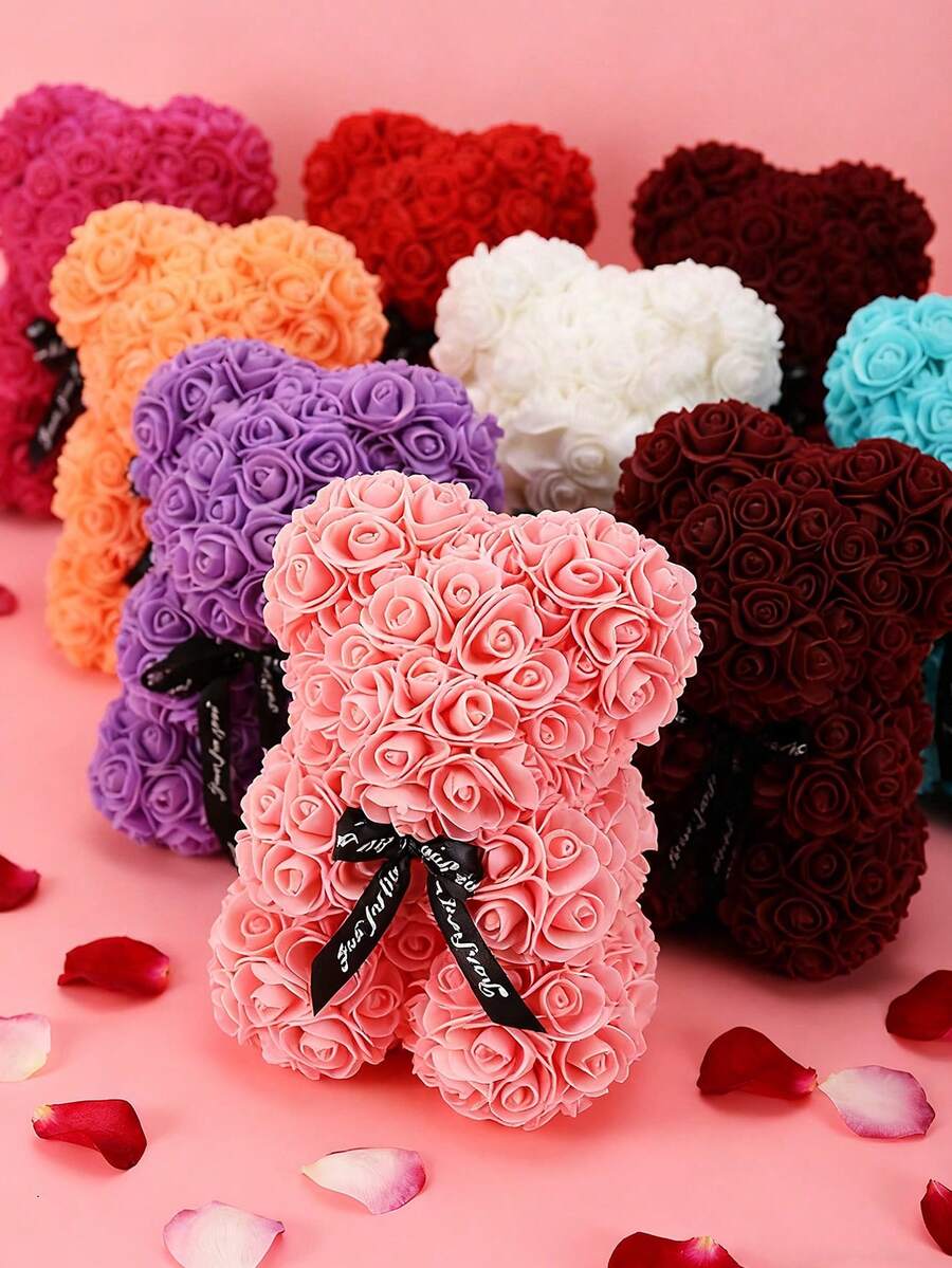 Gấu bông hoa hồng lãng mạn, được làm thủ công với hình dáng độc đáo và những bông hoa hồng trông như thật, tạo nên không gian lãng mạn, lý tưởng làm quà tặng Ngày Valentine, kỷ niệm và đám cưới, hoàn hảo để trang trí nhà cửa, phòng ốc và các dịp đặc biệt, món quà tuyệt vời nhất dành cho người yêu, bạn đời, bạn bè và gia đình, quà tặng Ngày của Mẹ, quà tặng cho mẹ.