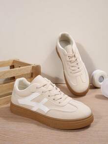 Women's Fashion New Spring/Autumn Flat Round Toe Outdoor Casual Sports Shoes, Geometric Patchwork Contrast Color Trainers, Comfortable Soft Sneakers Skateboard Shoes - Beige - View 1