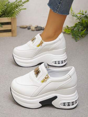 Zapatillas con plataforma para mujer, blancas, ligeras, versátiles, de slip-on, con decoración de cremallera con letra, adecuadas para primavera y otoño