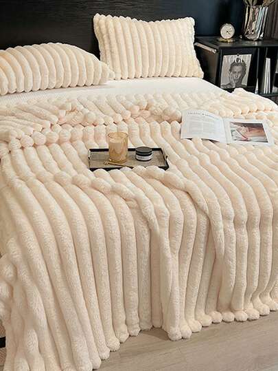 Manta de franela de piel de conejo sintética a rayas grande, manta de piel de conejo multifuncional para otoño/invierno, manta de siesta casual, manta de siesta de oficina, manta de piel de conejo 3D extra gruesa y suave de doble cara, manta de felpa cálida, manta de siesta, manta para aire acondicionado, manta de regalo para oficina/exterior/camping, adecuada para dormitorio, habitación de invitados, sala de estar, dormitorio, coche, sofá, viaje