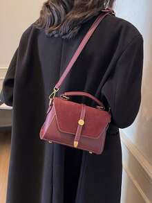 2025 New Vintage Small Square Bag, Burgundy Deer Skin Patchwork PU Handbag & Shoulder Bag With Metal Buckle, Versatile For Young Professional Women, Students, Vintage Lovers, Suitable For Commuting, Daily Use, Dating, Shopping, Wallet, University, Work, Business, Commuting, Outdoor Activities, Travel And Picnics - Red - View 4