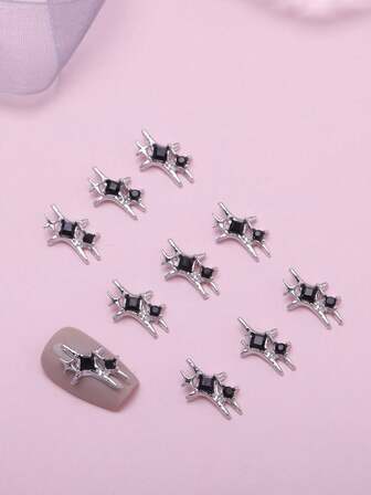 10 pezzi Set di accessori per unghie in stile Y2K alla moda, con croce nera e decorazioni in lega di stile coreano e giapponese, decorazioni 3D per unghie adatte per cover di telefoni cellulari, set di decorazioni in strass senza profumo, progettato per ragazze e donne, gemme per unghie, accessori per unghie, set regalo per la cura delle unghie