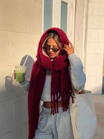 1pc Women's Elegant Thick Warm Scarf, Solid Christmas Red Color, Versatile College Style, Suitable For Autumn/Winter Season, Keeping Warm For Shopping And Outfit