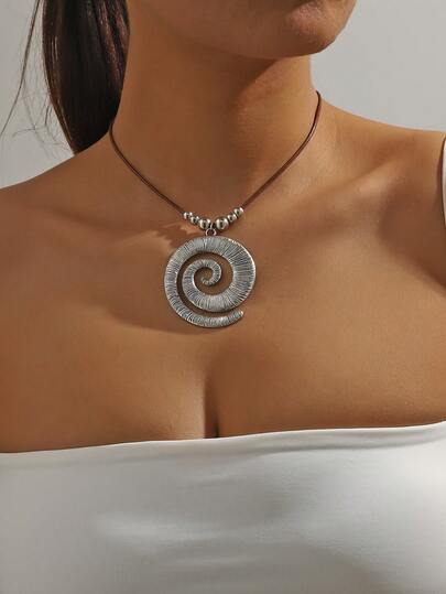 1件波西米亚风吊坠皮绳项链（女士款）