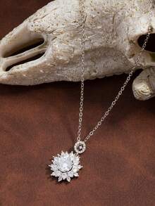 1 pieza Exquisito y elegante collar de lujo con colgante de copo de nieve geométrico brillante - Plateado - Ver 3