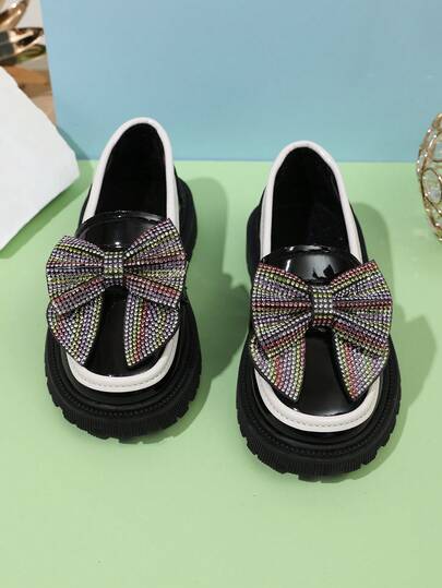 1 Pair Fashion Rhinestone Bow Decor Thick Sole Black Loafers, 2026 Spring/Autumn New Children Girls Shoes, Soft Comfortable PU Leather, Suitable For Daily, School, Party