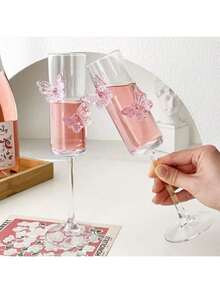 1个香槟杯，带有3D蝴蝶图案，粉色蝴蝶设计，适合家庭酒吧、婚礼、新娘送礼会、单身派对等场合。圣诞节礼物、情人节礼物。 - 彩色 - 查看 2