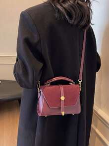 2025 New Vintage Small Square Bag, Burgundy Deer Skin Patchwork PU Handbag & Shoulder Bag With Metal Buckle, Versatile For Young Professional Women, Students, Vintage Lovers, Suitable For Commuting, Daily Use, Dating, Shopping, Wallet, University, Work, Business, Commuting, Outdoor Activities, Travel And Picnics - Red - View 7