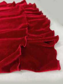 Robe de fête de vacances en velours à épaules dénudées, fines bretelles, manches évasées ajustées. Couleur bordeaux, mignonne, style Y2K, mini-jupe rouge pour le Nouvel An