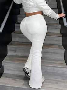 GILIPUR Nuevos jeans acampanados retro Y2K blancos para mujer, de talle alto, ajuste delgado y elástico, elegantes y de moda, estilo casual de calle, vintage para invierno y primavera, también un regalo ideal para el Día de San Valentín y Año Nuevo. Apariencia sofisticada pero casual, perfecta para eventos formales, cenas informales y conciertos. - Blanco - Ver 9