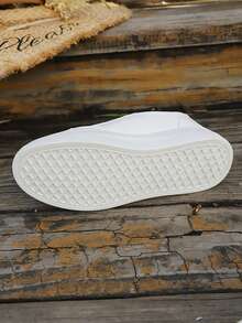 新款女士白色休闲运动鞋，轻便、软底、稳固、厚底、低帮系带圆头，运动鞋，时尚校园风跑步鞋 - 灰色 - 查看 5