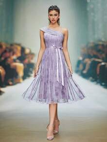 Vestido de noche de alta gama con efecto de drapeado, tela de red estampada y tirantes asimétricos - Púrpura malva - Ver 5