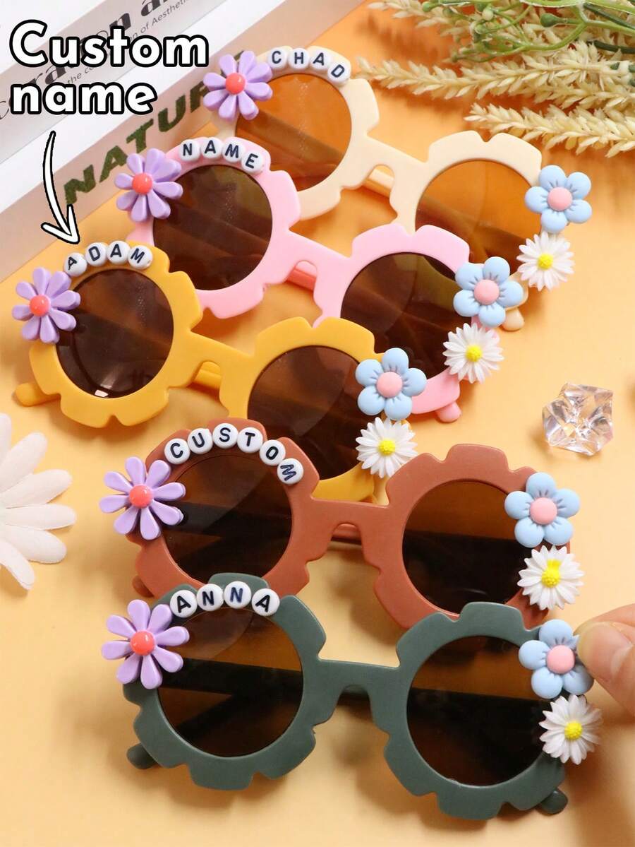 LICVIC Custom Daisy Name Glasses, Personalized Party Favors, Customized Birthday Party Name Glasses,Customizable Name Glasses,Suitable For Growth Souvenirs,Wedding,Valentine's Day,Anniversaries,Personalized Gifts,Gifts For Him/Her,Friends,Couples,Besties,Boy,Girl,Family ,Forever Love - Style a - View 1