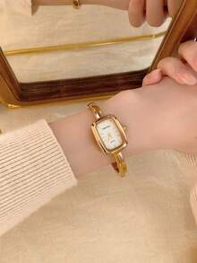 1 pulsera cuadrada dorada, adecuada para combinar con relojes de cuarzo de mujer, elegante y casual, apropiada para uso diario, también puede ser un regalo de cumpleaños/Año Nuevo o un favor de fiesta - Dorado - Ver 3