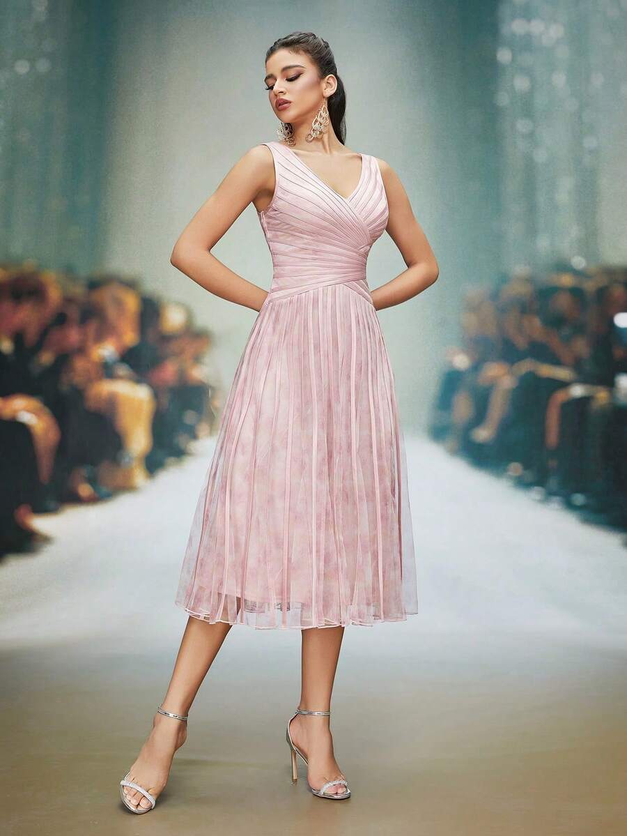 (Icke-lokaliserad blommönster) V-ringad tryckt nättyg med draperande effekt, exklusiv aftonklänning - Rosa - Visa 1