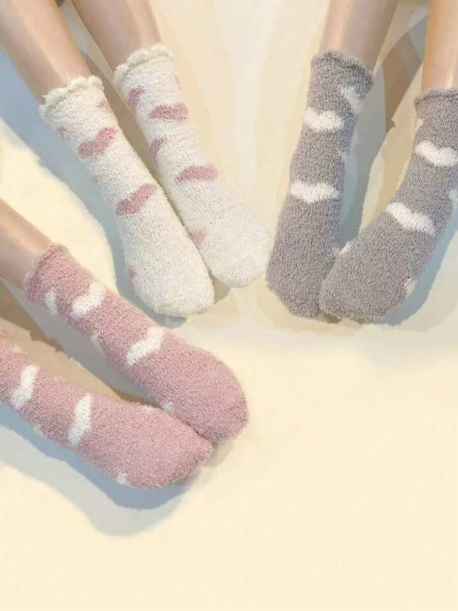 3 Pasang Kaos Kaki Wanita Motif Hati Berbulu Halus Setinggi Betis, Cocok untuk Pemakaian Sehari-hari - MultiWarna - View 1