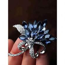 Elegant Vintage-Inspired Multi-Layer Rhinestone Brooch With Blue Gemstones & Sparkling Crystals – Chic Floral Design For Women, Perfect For Parties And Special Occasions - 胸針 - 查看 1