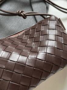 Brown Woven "Diamond Maze" Handbag | Unlocking Retro-Modern Aesthetics - Leather Rope Tassels Metal Rivets, A Complete Set Of Equipment Interpreting The Philosophy Of Lazy And Exquisite Balance. Leather Rope Shoulder Strap System: Multiple Matching Leather Ropes Naturally Hang From The Top Of The Bag. - Coffee - View 5
