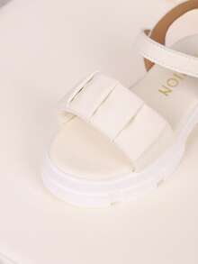 1 Pair Children's Fashion Simple Thick-Sole High Heel Sandals, Suitable For Summer - Beige - View 8