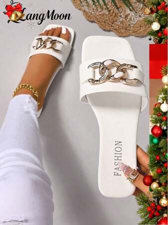 2025 New White Women's Fashion Slide Sandals Collection, Featuring Luxury Chain & Rhinestone Details And Various Stylish Avant-Garde Designs, Creating A Modern Appearance With High-Quality Leather Feel And Comfortable Flat Soles. Solid Color, Versatile, Fashionable, Sexy, Elegant And Cute. Comfortable And Versatile For Daily Casual Wear, Suitable For Vacation, Home, Commute, Party And More Occasions, Ideal For Wedding Season, Halloween, Christmas,