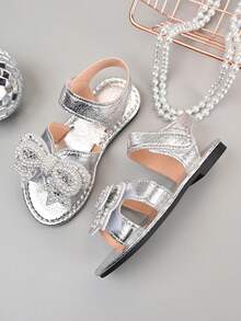 1 Pair Girls' Flat Sandals, Shiny Bowknot Decor, Sweet Style, Non-Slip Lightweight & Comfortable, Suitable For Party, Casual, Outdoor Wear - Silver - View 3
