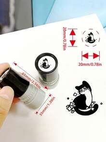 可爱黑猫教师奖励印章 - 萌萌奔跑小猫印泥，适用于课堂鼓励、学生行为奖励和艺术项目 - 耐用橡胶印章，趣味动物设计，猫主题课堂用品，返校季，学习用品