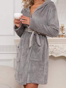 1pc Women's Solid Color Hooded Belted Plush Bathrobe, Comfortable & Warm Sleepwear For Autumn/Winter - Grey - View 2