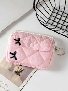 一款绗缝印花蝴蝶结相机包/CCD收纳包/相机包，迷你可爱方形化妆包，相机防尘收纳包，相机袋，女士口红和卫生巾收纳袋，小型拉链化妆包，零钱包。适用于存放黑卡相机，简约便携，防摔防刮，多用途户外使用。