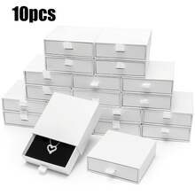10个白色3.5 x 3.5英寸纸板首饰礼品盒，带盖小型首饰盒，可用于展示项链、戒指、耳环，也可作为耳环、戒指、项链收纳盒。 - 白色 - 查看 13