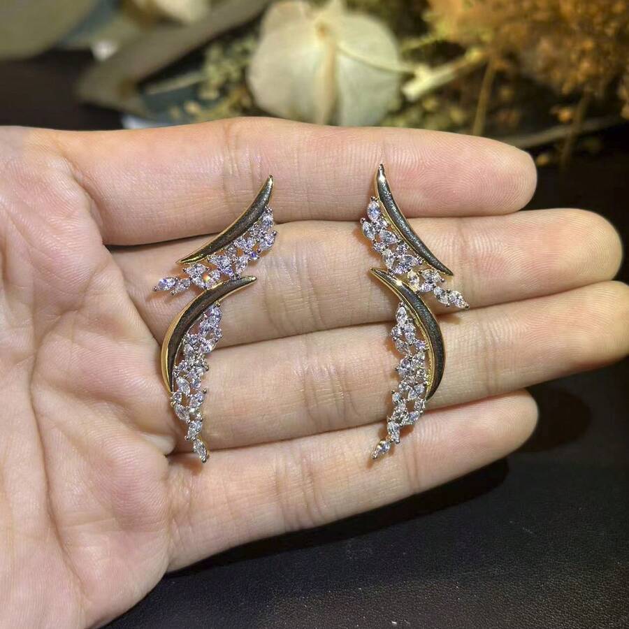 1 Pair Cubic Zirconia Streamlined Decorative Earrings, Suitable For Women, Fashionable For Parties/Art Events - 1Pair - View 1