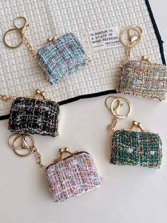 1Pc Women's Plaid Leather Storage Box Lipstick Holder Pendant Keychains Bag, Jewelry Storage Bag, Coin Purse, Headphone Bag,Elegant Cosmetic Storage Kit Makeup Travel Cases Organizer Bag For Purse,Travel Lipstick Case For Makeup Organization,Perfect Gift For Women,Suitable For Everyday Use,Mother'S Day Gifts, Lover Gifts