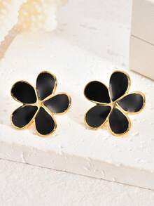 New Stainless Steel Non-Fading 5-Leaf Flower Stud Earrings, Fresh & Sweet 7-Color Flower Earrings, Lucky 5-Leaf Clover Earrings Suitable For Women & Girls, Delicate Flower Pendant Earrings With Soft & Elegant Design, Fashionable 7-Color Decorative Earrings - Wedding Party Jewelry, Exquisite & Cute Accessories For Carnival, Christmas, Valentine's Day, Mother's Day, Suitable For Daily Wear And Gatherings - Gold - View 6