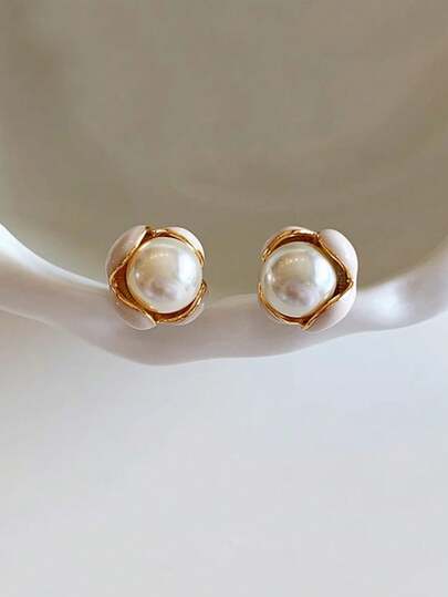 1 Pair Elegant Minimalist Floral & Pearl Design Earrings, High-Quality For Women, Suitable For Daily, Commute, Festivals, Parties, Weddings