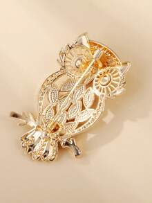 Rhinestone Detail Owl Design Brooch - Yellow Gold - View 3